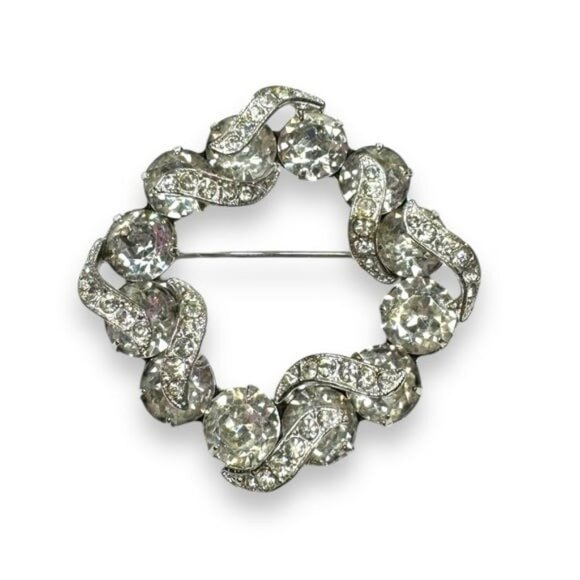 Eisenberg Clear Rhinestone Wreath Brooch Silver Tone Swirl Design Vintage - Picture 2 of 10